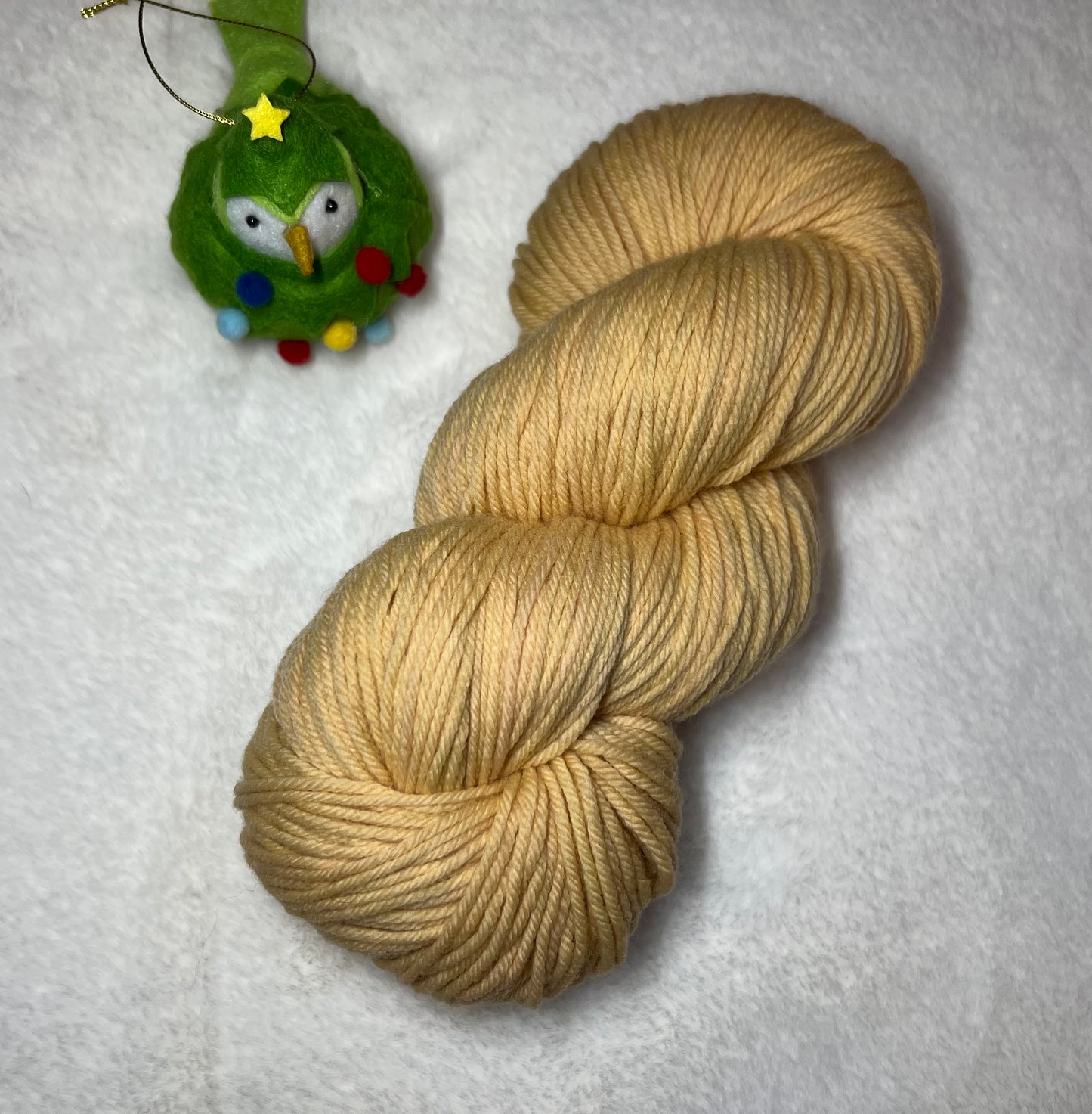 Vintage Gold - 100% Merino Lambswool / Worsted Weight Base