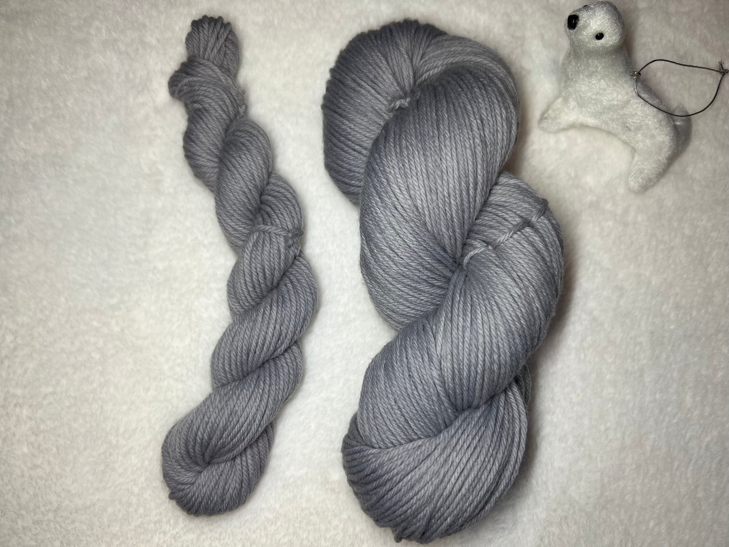 Vintage Silver - 100% Merino Lambswool/ Worsted Weight Base